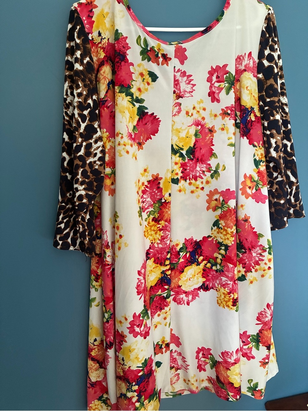 Leopard and Floral Top 🩷💛 - Picture 5 of 5